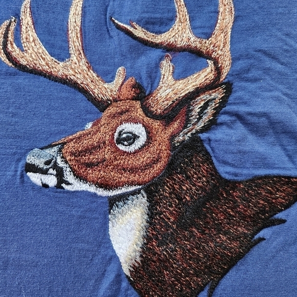 Single Stitch Embroidered Deer Buck Animal Tshirt - Picture 4 of 5